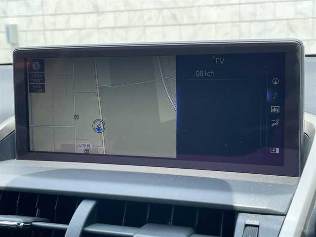 レクサス ＮＸ 300 バージョンL 岩手県 2018(平30)年 5万km ソニッククォーツ 禁煙車/4WD（切替）/全方位カメラ/ブラインドスポットモニター/レーダークルーズコントロール/クリアランスソナー/衝突軽減ブレーキ/横滑り防止装置/純正10.3インチナビ/→フルセグTV/Bluetooth/CD/DVD/FM/AM/バックカメラ/ハンドルヒーター/前席パワーシート/前席エアシート/全席シートヒーター/全席オートパワーウィンドウ/パワーバックドア/オートライト/三眼LEDヘッドライト/オートマチックハイビーム/フォグライト/〇プッシュスタート/〇フロアマット/〇電動格納ミラー/〇ウィンカーミラー/電子パーキング/オートホールド/ドライブレコーダー/ETC/カードキー/スペアキー/取扱説明書