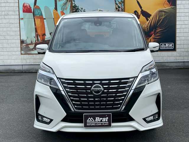 日産 セレナ ハイウェイスター V 宮崎県 2019(令1)年 4.2万km パール 前後ドライブレコーダー　/両側パワースライド　/アイストップ　/プロパイロット　/レーダークルーズコントロール　/全方位カメラ　/ケンウッドＳＤナビ　/ＣＤ　/ＵＳＢ　/ワンセグ　/Ｂｌｕｅｔｏｏｔｈ　/純正フロアマット