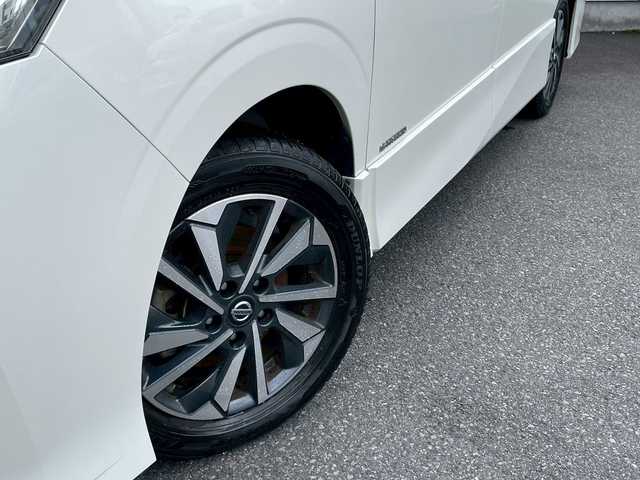 日産 セレナ ハイウェイスター V 宮崎県 2019(令1)年 4.2万km パール 前後ドライブレコーダー　/両側パワースライド　/アイストップ　/プロパイロット　/レーダークルーズコントロール　/全方位カメラ　/ケンウッドＳＤナビ　/ＣＤ　/ＵＳＢ　/ワンセグ　/Ｂｌｕｅｔｏｏｔｈ　/純正フロアマット