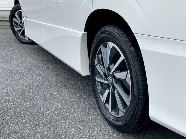 日産 セレナ ハイウェイスター V 宮崎県 2019(令1)年 4.2万km パール 前後ドライブレコーダー　/両側パワースライド　/アイストップ　/プロパイロット　/レーダークルーズコントロール　/全方位カメラ　/ケンウッドＳＤナビ　/ＣＤ　/ＵＳＢ　/ワンセグ　/Ｂｌｕｅｔｏｏｔｈ　/純正フロアマット