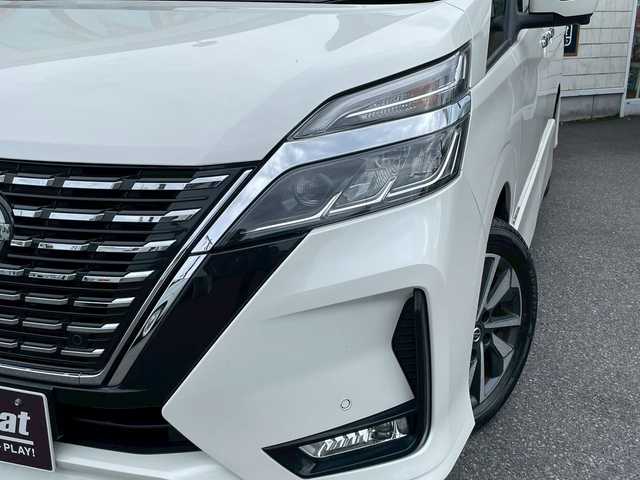 日産 セレナ ハイウェイスター V 宮崎県 2019(令1)年 4.2万km パール 前後ドライブレコーダー　/両側パワースライド　/アイストップ　/プロパイロット　/レーダークルーズコントロール　/全方位カメラ　/ケンウッドＳＤナビ　/ＣＤ　/ＵＳＢ　/ワンセグ　/Ｂｌｕｅｔｏｏｔｈ　/純正フロアマット