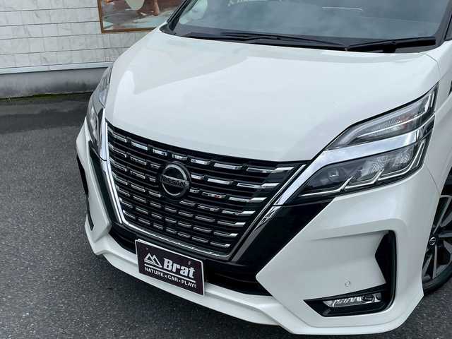 日産 セレナ ハイウェイスター V 宮崎県 2019(令1)年 4.2万km パール 前後ドライブレコーダー　/両側パワースライド　/アイストップ　/プロパイロット　/レーダークルーズコントロール　/全方位カメラ　/ケンウッドＳＤナビ　/ＣＤ　/ＵＳＢ　/ワンセグ　/Ｂｌｕｅｔｏｏｔｈ　/純正フロアマット
