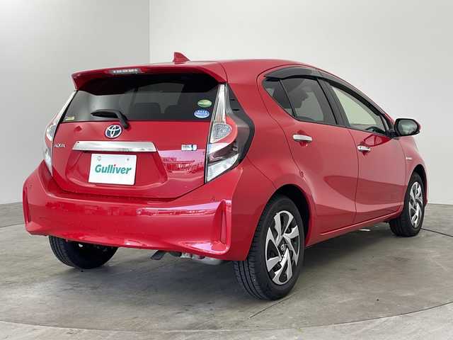 トヨタ アクア S スタイルブラック 兵庫県 2020(令2)年 3.3万km スーパーレッドⅤ ・純正ナビ/Bluetooth/CD/DVD/TV/SD/・バックカメラ/・レーンディパーチャーアラート/・プリクラッシュセーフティ/・パーキングサポートブレーキ/・オートマチックハイビーム/・クリアランスソナー/・先行車発進お知らせ/・EVモード/・純正ビルトインETC/・前後ドライブレコーダー/・LEDオートライト/・社外フロアマット/・ウインカーミラー/・ヘッドライトレベライザー/・電動格納ミラー/・ウインカーミラー/・スマートキー/・プッシュスタート