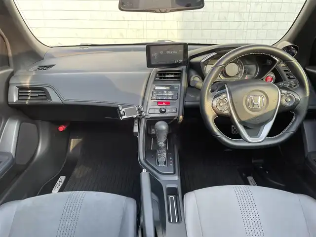 ホンダ Ｓ６６０ α 愛知県 2015(平27)年 6万km プレミアムスターホワイトP 純正ディスプレイオーディオ/Bluetooth/ETC/USB接続端子/ドライブレコーダー/リアバンパー社外エアロ（モデューロ）/16インチSSRアルミホイール/RAYSホイールナット/HKSマフラー/ヨコハマアドバンタイヤ/アクティブリアスポーラー/社外ブーストメーター　（ブーストメーター不良）/社外サイドマーカー/社外デジタルインナーミラー/社外ドアスタビライザー
