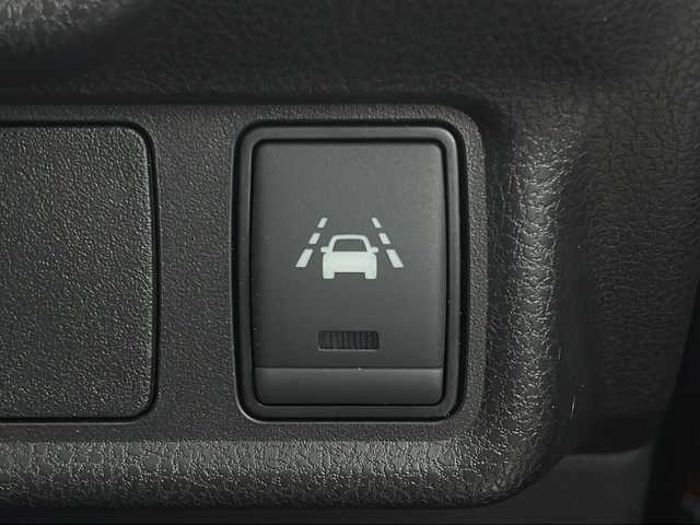 日産 ノート e－パワー メダリスト 茨城県 2017(平29)年 1.2万km プレミアムコロナオレンジ 純正SDナビ/CD/DVD/BT/フルセグテレビ/全方位カメラ/デジタルインナーミラー/エマージェンシーブレーキ/ステアリングスイッチ/革巻きハンドル/プッシュスタート/ハーフレザーシート/純正フロアマット/純正アルミホイール/LEDライト/フォグランプ/オートライト/ドアバイザー/スマートキー