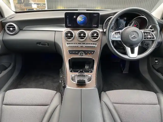 メルセデス・ベンツ Ｃ１８０ ステーションワゴンアバンギャルド 福岡県 2019(令1)年 5.7万km ポーラホワイト レーダーセーフティパッケージ/アダプティブクルーズコントロール/ブラインドスポットモニター/レーンキープアシスト/アクティブセーフティブレーキ/ベーシックパッケージ/純正ナビ　/Ａｐｐｌｅｃａｒｐｌａｙ/ａｎｄｒｏｉｄａｕｔｏ　/Bluetooth/フルセグTV/パワーバックドア　/LEDヘッドライト/オートハイハイビーム/前後コーナーセンサー　/純正１７インチアルミホイール/ETC/保証書/スペアキー×1
