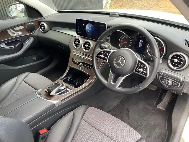 メルセデス・ベンツ Ｃ１８０ ステーションワゴンアバンギャルド 福岡県 2019(令1)年 5.7万km ポーラホワイト レーダーセーフティパッケージ/アダプティブクルーズコントロール/ブラインドスポットモニター/レーンキープアシスト/アクティブセーフティブレーキ/ベーシックパッケージ/純正ナビ　/Ａｐｐｌｅｃａｒｐｌａｙ/ａｎｄｒｏｉｄａｕｔｏ　/Bluetooth/フルセグTV/パワーバックドア　/LEDヘッドライト/オートハイハイビーム/前後コーナーセンサー　/純正１７インチアルミホイール/ETC/保証書/スペアキー×1