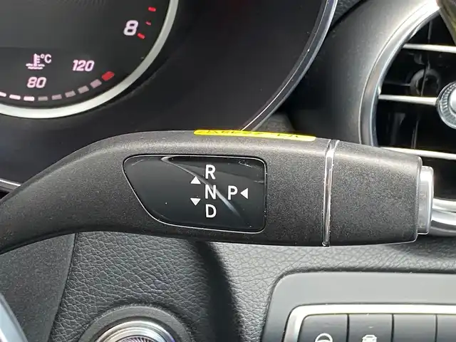 メルセデス・ベンツ Ｃ１８０ ステーションワゴンアバンギャルド 福岡県 2019(令1)年 5.7万km ポーラホワイト レーダーセーフティパッケージ/アダプティブクルーズコントロール/ブラインドスポットモニター/レーンキープアシスト/アクティブセーフティブレーキ/ベーシックパッケージ/純正ナビ　/Ａｐｐｌｅｃａｒｐｌａｙ/ａｎｄｒｏｉｄａｕｔｏ　/Bluetooth/フルセグTV/パワーバックドア　/LEDヘッドライト/オートハイハイビーム/前後コーナーセンサー　/純正１７インチアルミホイール/ETC/保証書/スペアキー×1