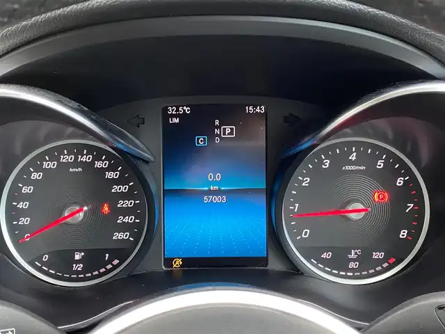 メルセデス・ベンツ Ｃ１８０ ステーションワゴンアバンギャルド 福岡県 2019(令1)年 5.7万km ポーラホワイト レーダーセーフティパッケージ/アダプティブクルーズコントロール/ブラインドスポットモニター/レーンキープアシスト/アクティブセーフティブレーキ/ベーシックパッケージ/純正ナビ　/Ａｐｐｌｅｃａｒｐｌａｙ/ａｎｄｒｏｉｄａｕｔｏ　/Bluetooth/フルセグTV/パワーバックドア　/LEDヘッドライト/オートハイハイビーム/前後コーナーセンサー　/純正１７インチアルミホイール/ETC/保証書/スペアキー×1