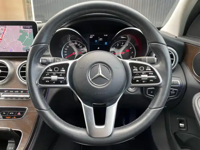 メルセデス・ベンツ Ｃ１８０ ステーションワゴンアバンギャルド 福岡県 2019(令1)年 5.7万km ポーラホワイト レーダーセーフティパッケージ/アダプティブクルーズコントロール/ブラインドスポットモニター/レーンキープアシスト/アクティブセーフティブレーキ/ベーシックパッケージ/純正ナビ　/Ａｐｐｌｅｃａｒｐｌａｙ/ａｎｄｒｏｉｄａｕｔｏ　/Bluetooth/フルセグTV/パワーバックドア　/LEDヘッドライト/オートハイハイビーム/前後コーナーセンサー　/純正１７インチアルミホイール/ETC/保証書/スペアキー×1