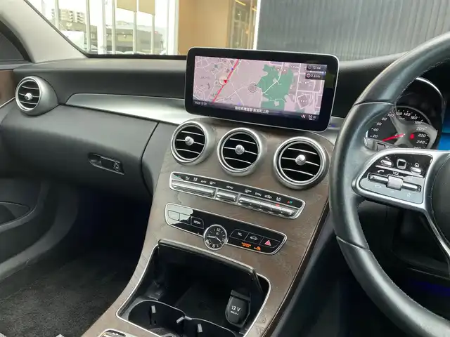 メルセデス・ベンツ Ｃ１８０ ステーションワゴンアバンギャルド 福岡県 2019(令1)年 5.7万km ポーラホワイト レーダーセーフティパッケージ/アダプティブクルーズコントロール/ブラインドスポットモニター/レーンキープアシスト/アクティブセーフティブレーキ/ベーシックパッケージ/純正ナビ　/Ａｐｐｌｅｃａｒｐｌａｙ/ａｎｄｒｏｉｄａｕｔｏ　/Bluetooth/フルセグTV/パワーバックドア　/LEDヘッドライト/オートハイハイビーム/前後コーナーセンサー　/純正１７インチアルミホイール/ETC/保証書/スペアキー×1