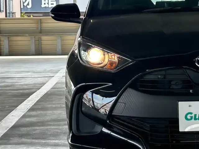 トヨタ ヤリス X 静岡県 2022(令4)年 3.2万km ブラック トヨタセーフティセンス/純正７型ディスプレイオーディオ/バックカメラ/ＢＴオーディオ/ＭＩＲＡＣＡＳＴ/ドラレコ/プロジェクター式ハロゲンヘッドライト/盗難防止装置/サイドカーテンエアバッグ/ＬＤＡ/ＰＣＳ/ＰＫＳＢ/キーレスエントリー/RSA/純正フロアマット/オートハイビーム