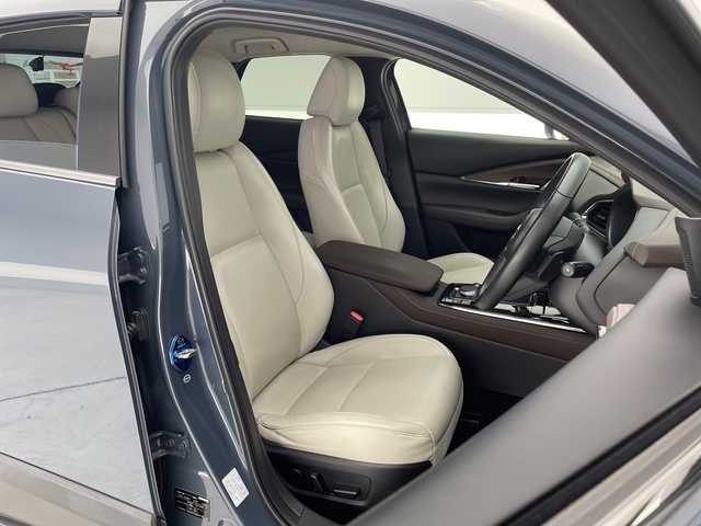 マツダ ＣＸ－３０ XD Lパッケージ 愛知県 2019(令1)年 5.6万km ポリメタルグレーM 純正9型ナビ/ブラインドスポットモニター/プレミアムサウンドBOSE/全方位カメラ/衝突軽減システム/シートヒーター/ETC/LEDヘッドライト/CD DVD/フルセグ/ヘッドアップディスプレイ/ステアリングヒーター/パワーシート/コーナーセンサー/ステアリングスイッチ/スマートキー/プッシュスタート