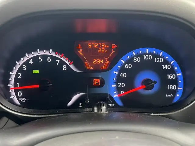 日産 キューブ 15X Vセレクション 秋田県 2016(平28)年 5.8万km スオミブルー 純正メモリナビ/フルセグ/バックカメラ/スマートキー/アイドリングストップ/プッシュスタート/ステアリングスイッチ/ETC/純正ドアバイザー/オートライト/オートエアコン/パワーステアリング/パワーウィンドウ/横滑り防止/盗難防止装置/電動格納ミラー/キーレスエントリー