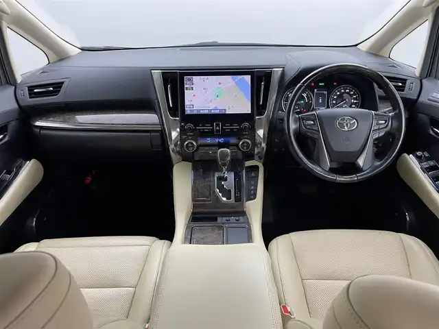 トヨタ アルファードハイブリット エグゼクティブ ラウンジ 岡山県 2021(令3)年 4.5万km ホワイトパールクリスタルシャイン 10.5型純正SDナビ/（BTオーディオ/フルセグ）/JBLサウンドシステム/デジタルインナーミラー/パノラミックビューモニター/12.3インチフリップダウンモニター/ホワイトレザーシート/前席パワーシート/快適温熱シート/2列目エグゼクティブラウンジシート/・パワーリクライニング/・パワーオットマン/・快適温熱シート/ETC2.0/ドライブレコーダー/セーフティセンス/・プリクラッシュセーフティ/・レーントレーシングアシスト/・レーダークルーズコントロール/・BSM/パワーバックドア/両側パワースライドドア/ステアリングヒーター/純正フロアマット