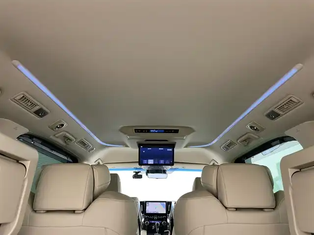 トヨタ アルファードハイブリット エグゼクティブ ラウンジ 岡山県 2021(令3)年 4.5万km ホワイトパールクリスタルシャイン 10.5型純正SDナビ/（BTオーディオ/フルセグ）/JBLサウンドシステム/デジタルインナーミラー/パノラミックビューモニター/12.3インチフリップダウンモニター/ホワイトレザーシート/前席パワーシート/快適温熱シート/2列目エグゼクティブラウンジシート/・パワーリクライニング/・パワーオットマン/・快適温熱シート/ETC2.0/ドライブレコーダー/セーフティセンス/・プリクラッシュセーフティ/・レーントレーシングアシスト/・レーダークルーズコントロール/・BSM/パワーバックドア/両側パワースライドドア/ステアリングヒーター/純正フロアマット