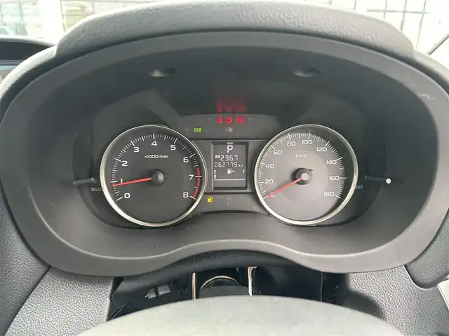 スバル インプレッサ スポーツ 2．0i－Sリミテッド 栃木県 2014(平26)年 6.3万km クリスタルブラックシリカ アイサイト/純正7インチナビ/ワンセグTV/DVD/バックカメラ/ETC/クルーズコントロール/プッシュEgスタート/ステアリングリモコン/LEDオートライト/純正17インチAW/アイドリングストップ/横滑り防止装置/電動格納ミラー/ドアバイザー/パドルシフト