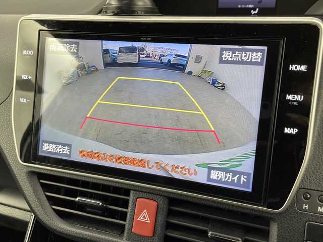 トヨタ ノア Si ダブルバイビー 愛知県 2018(平30)年 4.9万km ホワイトパールクリスタルシャイン /禁煙車//特別仕様車”Si W×B”//純正10インチナビ(NSZN-Z68T)//フルセグTV・AM・FM・CD・DVD・SD・Bluetooth//バックカメラ//ビルトインETC//純正後席フリップダウンモニター//前方ドライブレコーダー(ZDR025)//特別装備/- メッキエクステリアガーニッシュ/- メッキ外側ドアハンドル/- メッキ内側ドアハンドル/- 合皮コンビシート/- 合皮ドアトリム//トヨタセーフティセンス/- プリクラッシュセーフティ/- レーンディパーチャーアラート/- オートハイビーム//クルーズコントロール//LEDヘッドライト//オートライト//LEDフォグランプ//両側パワースライドドア//バックドアイージークローザー//前席シートヒーター//リアオートエアコン//純正16インチアルミホイール//純正フロアマット//革巻きステアリング//ステアリングスイッチ//プッシュスタート//電動格納ミラー//アイドリングストップ//イモビライザー//新車保証書・取扱説明書//スペアキー