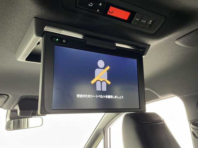 トヨタ ノア Si ダブルバイビー 愛知県 2018(平30)年 4.9万km ホワイトパールクリスタルシャイン /禁煙車//特別仕様車”Si W×B”//純正10インチナビ(NSZN-Z68T)//フルセグTV・AM・FM・CD・DVD・SD・Bluetooth//バックカメラ//ビルトインETC//純正後席フリップダウンモニター//前方ドライブレコーダー(ZDR025)//特別装備/- メッキエクステリアガーニッシュ/- メッキ外側ドアハンドル/- メッキ内側ドアハンドル/- 合皮コンビシート/- 合皮ドアトリム//トヨタセーフティセンス/- プリクラッシュセーフティ/- レーンディパーチャーアラート/- オートハイビーム//クルーズコントロール//LEDヘッドライト//オートライト//LEDフォグランプ//両側パワースライドドア//バックドアイージークローザー//前席シートヒーター//リアオートエアコン//純正16インチアルミホイール//純正フロアマット//革巻きステアリング//ステアリングスイッチ//プッシュスタート//電動格納ミラー//アイドリングストップ//イモビライザー//新車保証書・取扱説明書//スペアキー