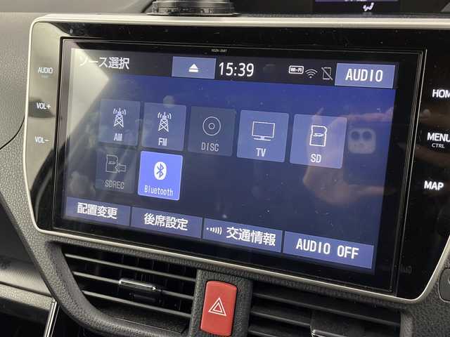 トヨタ ノア Si ダブルバイビー 愛知県 2018(平30)年 4.9万km ホワイトパールクリスタルシャイン /禁煙車//特別仕様車”Si W×B”//純正10インチナビ(NSZN-Z68T)//フルセグTV・AM・FM・CD・DVD・SD・Bluetooth//バックカメラ//ビルトインETC//純正後席フリップダウンモニター//前方ドライブレコーダー(ZDR025)//特別装備/- メッキエクステリアガーニッシュ/- メッキ外側ドアハンドル/- メッキ内側ドアハンドル/- 合皮コンビシート/- 合皮ドアトリム//トヨタセーフティセンス/- プリクラッシュセーフティ/- レーンディパーチャーアラート/- オートハイビーム//クルーズコントロール//LEDヘッドライト//オートライト//LEDフォグランプ//両側パワースライドドア//バックドアイージークローザー//前席シートヒーター//リアオートエアコン//純正16インチアルミホイール//純正フロアマット//革巻きステアリング//ステアリングスイッチ//プッシュスタート//電動格納ミラー//アイドリングストップ//イモビライザー//新車保証書・取扱説明書//スペアキー