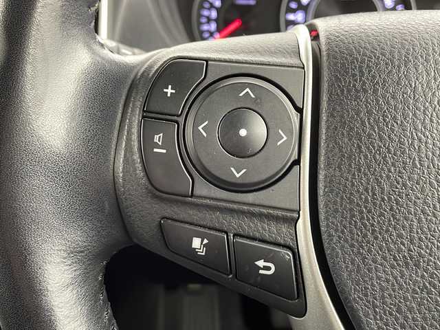 トヨタ ノア Si ダブルバイビー 愛知県 2018(平30)年 4.9万km ホワイトパールクリスタルシャイン /禁煙車//特別仕様車”Si W×B”//純正10インチナビ(NSZN-Z68T)//フルセグTV・AM・FM・CD・DVD・SD・Bluetooth//バックカメラ//ビルトインETC//純正後席フリップダウンモニター//前方ドライブレコーダー(ZDR025)//特別装備/- メッキエクステリアガーニッシュ/- メッキ外側ドアハンドル/- メッキ内側ドアハンドル/- 合皮コンビシート/- 合皮ドアトリム//トヨタセーフティセンス/- プリクラッシュセーフティ/- レーンディパーチャーアラート/- オートハイビーム//クルーズコントロール//LEDヘッドライト//オートライト//LEDフォグランプ//両側パワースライドドア//バックドアイージークローザー//前席シートヒーター//リアオートエアコン//純正16インチアルミホイール//純正フロアマット//革巻きステアリング//ステアリングスイッチ//プッシュスタート//電動格納ミラー//アイドリングストップ//イモビライザー//新車保証書・取扱説明書//スペアキー