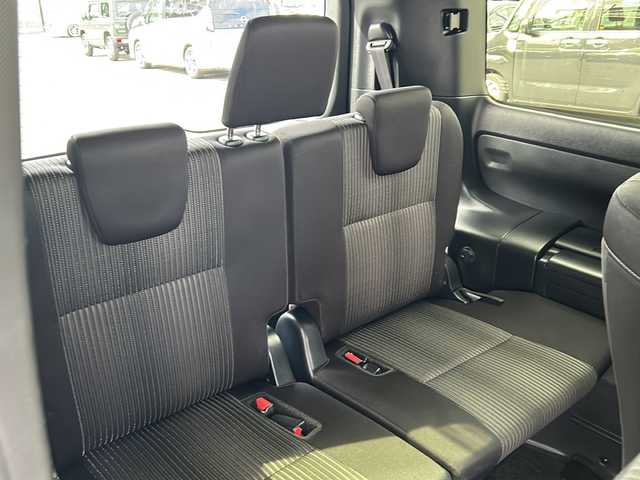 トヨタ ヴォクシー ZS 煌Ⅱ 岐阜県 2020(令2)年 3.4万km ブラック 登録時走行距離：33725km/純正ナビ（NSZT-Z68T）/純正フリップダウンモニター/バックカメラ/フルセグテレビ・Bluetooth・CD/レーダークルーズコントロール/レーンキープアシスト/両側パワースライドドア/LEDヘッドライト/オートライト/オートハイビーム/純正16インチアルミホイール/アイドリングストップ/プッシュスタート/スマートキー