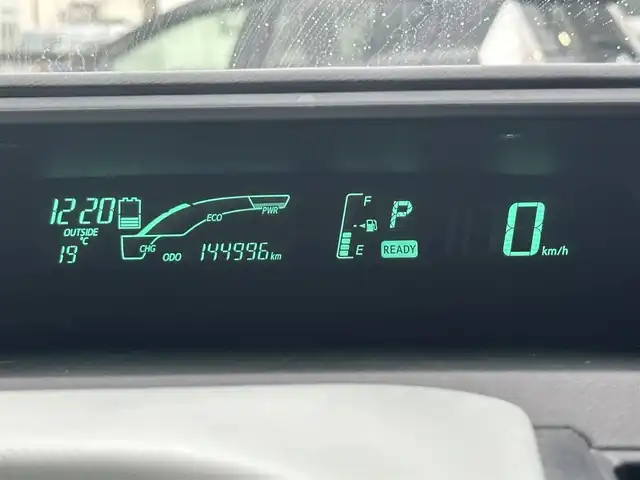 トヨタ アクア S 愛知県 2013(平25)年 14.5万km グレーメタリック ワンオーナー/SDナビ/フルセグテレビ/バックカメラ/アイドリングストップ/ウィンカーミラー/ドアバイザー/プッシュスタート/ETC/AAC/Bluetooth/純正フロアマット/前後コーナーセンサー/オートライト/ステアリングスイッチ/車両接近警報オフ切り替えスイッチ/ヘッドライトクリーナースイッチ/保証書/取扱説明書/スマートキー2本