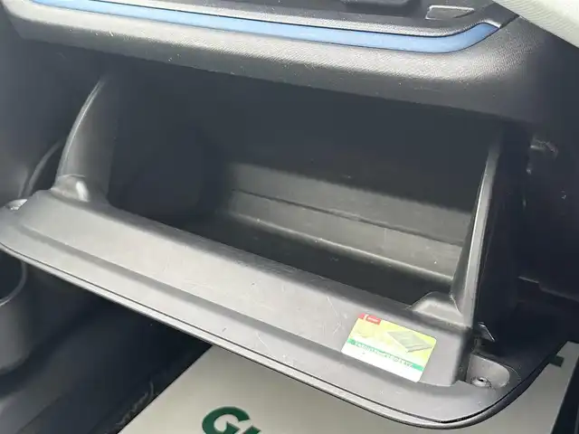 トヨタ アクア S 愛知県 2013(平25)年 14.5万km グレーメタリック ワンオーナー/SDナビ/フルセグテレビ/バックカメラ/アイドリングストップ/ウィンカーミラー/ドアバイザー/プッシュスタート/ETC/AAC/Bluetooth/純正フロアマット/前後コーナーセンサー/オートライト/ステアリングスイッチ/車両接近警報オフ切り替えスイッチ/ヘッドライトクリーナースイッチ/保証書/取扱説明書/スマートキー2本