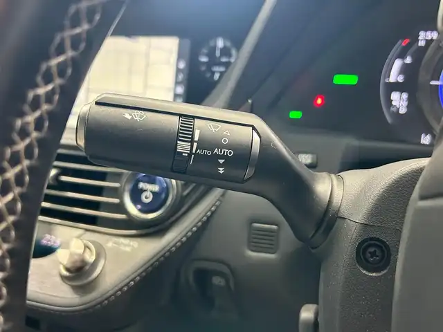 レクサス ＬＳ 500h Fスポーツ 鹿児島県 2018(平30)年 10.3万km ホワイトノーヴァガラスフレーク 禁煙車　/純正ナビ/(フルセグTV/Bluetooth/CD/DVD)/全方位カメラ/前後ドライブレコーダー　/パドルシフト　/全席シートヒーター/フルセグＴＶ　/ヘッドアップディスプレイ　/前後コーナーセンサー　/前席28way調整式パワーシート　/本革シート　/純正アルミホイール/ステアリングヒーター/純正ビルドインETC/100V充電/オートブレーキホールド/ドアバイザー/純正フロアマット/純正アルミホイール