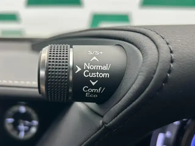 レクサス ＬＳ 500h Fスポーツ 鹿児島県 2018(平30)年 10.3万km ホワイトノーヴァガラスフレーク 禁煙車　/純正ナビ/(フルセグTV/Bluetooth/CD/DVD)/全方位カメラ/前後ドライブレコーダー　/パドルシフト　/全席シートヒーター/フルセグＴＶ　/ヘッドアップディスプレイ　/前後コーナーセンサー　/前席28way調整式パワーシート　/本革シート　/純正アルミホイール/ステアリングヒーター/純正ビルドインETC/100V充電/オートブレーキホールド/ドアバイザー/純正フロアマット/純正アルミホイール