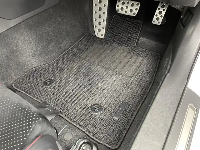 スバル ＢＲＺ S 群馬県 2021(令3)年 1.6万km クリスタルホワイトP STIエアロパッケージ/純正アルパインナビ/・CD/DVD/SD/Bluetooth/フルセグTV/=======/ＳＴＩエアロパッケージ　純正アルパインナビ　バックカメラ　ハーフレザーシート　シートヒーター　アイサイト　追従クルーズコントロール　パドルシフト　ＥＴＣ　ドライブレコーダー　純正１８インチＡＷ　禁煙車