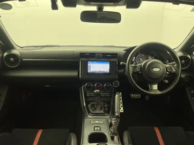 スバル ＢＲＺ S 群馬県 2021(令3)年 1.6万km クリスタルホワイトP STIエアロパッケージ/純正アルパインナビ/・CD/DVD/SD/Bluetooth/フルセグTV/=======/ＳＴＩエアロパッケージ　純正アルパインナビ　バックカメラ　ハーフレザーシート　シートヒーター　アイサイト　追従クルーズコントロール　パドルシフト　ＥＴＣ　ドライブレコーダー　純正１８インチＡＷ　禁煙車