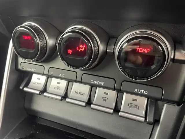 スバル ＢＲＺ S 群馬県 2021(令3)年 1.6万km クリスタルホワイトP STIエアロパッケージ/純正アルパインナビ/・CD/DVD/SD/Bluetooth/フルセグTV/=======/ＳＴＩエアロパッケージ　純正アルパインナビ　バックカメラ　ハーフレザーシート　シートヒーター　アイサイト　追従クルーズコントロール　パドルシフト　ＥＴＣ　ドライブレコーダー　純正１８インチＡＷ　禁煙車