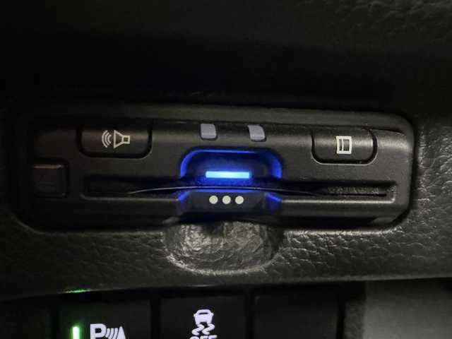 ホンダ Ｎ ＢＯＸ カスタム L 愛知県 2020(令2)年 2.1万km プレミアムベルベットパープル・パール 純正7インチナビ/バックカメラ/Bluetooth/ホンダセンシング/衝突被害軽減システム/クルーズコントロール/コーナーセンサー/横滑り防止装置/レーンキープアシスト/オートライト/オートマチックハイビーム/LEDヘッドライト/LEDフォグランプ/片側パワースライドドア/シートヒーター/ETC/純正AW/純正フロアマット/プッシュスタート/スマートキー