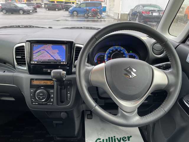 スズキ スペーシア カスタム XS 石川県 2013(平25)年 6.8万km パール 社外メモリーナビ　フルセグＴＶ　バックカメラ　ＨＩＤヘッドライト　ＥＴＣ　パワースライドドア　スマートキー　プッシュスタート　電動ミラー　ベンチシート