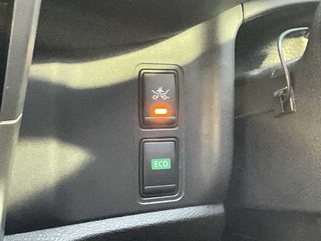 日産 セレナ ハイウェイスターVセレクションⅡ 新潟県 2018(平30)年 5.4万km マルーンレッド 2トーン ワンオーナー/純正9インチナビ(MM518D-L)/（CD/DVD/Bluetooth/Blu-ray/SD)/フルセグTV/プロパイロット/全方位カメラ/フリップダウンモニター/衝突軽減ブレーキ/レーダークルーズコントロール/レーンキープアシスト/コーナーセンサー/インテリジェントルームミラー/ビルトインETC/純正ドライブレコーダー/両側パワースライドドア/純正16インチアルミホイール/スマートキー/スペアキー1本/プッシュスタート/LEDヘッドライト/オートライト/純正フロアマット/横滑り防止装置/取扱説明書/保証書