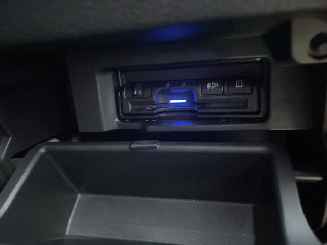 日産 セレナ ハイウェイスターVセレクションⅡ 新潟県 2018(平30)年 5.4万km マルーンレッド 2トーン ワンオーナー/純正9インチナビ(MM518D-L)/（CD/DVD/Bluetooth/Blu-ray/SD)/フルセグTV/プロパイロット/全方位カメラ/フリップダウンモニター/衝突軽減ブレーキ/レーダークルーズコントロール/レーンキープアシスト/コーナーセンサー/インテリジェントルームミラー/ビルトインETC/純正ドライブレコーダー/両側パワースライドドア/純正16インチアルミホイール/スマートキー/スペアキー1本/プッシュスタート/LEDヘッドライト/オートライト/純正フロアマット/横滑り防止装置/取扱説明書/保証書