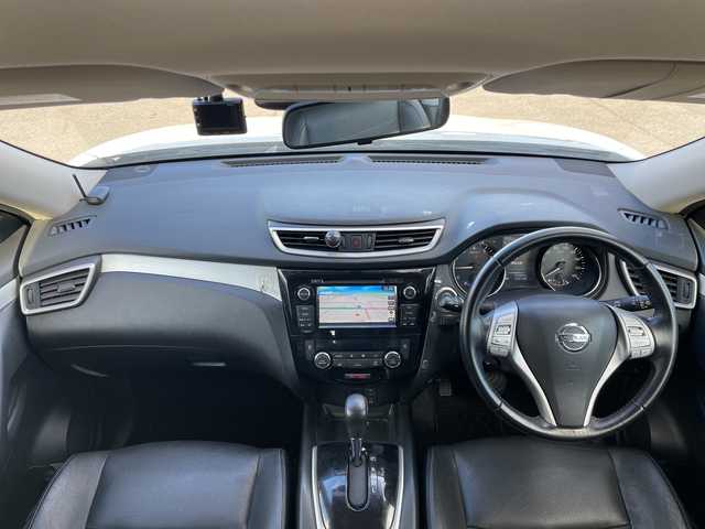 日産 エクストレイル モード・プレミア オーテック30th 道央・札幌 2016(平28)年 13.6万km ブリリアントホワイトパール ４WD/純正メーカーナビ/CD/DVD/BT/フルセグ/エマージェンシーブレーキ/横滑り防止装置/クルーズコントロール/レーンキープアシスト/パーキングアシスト/ヒルディセントコントロール/クリアランスソナー/アラウンドビューモニター/ビルトインETC/ドライブレコーダー/ECOMODE/パワーバックドア/前席シートヒーター/レザーシート/革巻きステアリング/ステアリングリモコン/プッシュスタート/スマートキー/LEDヘッドライト/オートライト/フォグランプ/電動格納ミラー/ヒーテッドドアミラー/ウィンカーミラー/純正フロアマット/ドアバイザー/スペアキー/純正フロアマット/純正AW付夏タイヤ積込/225/60/R16/2022年/山6mm