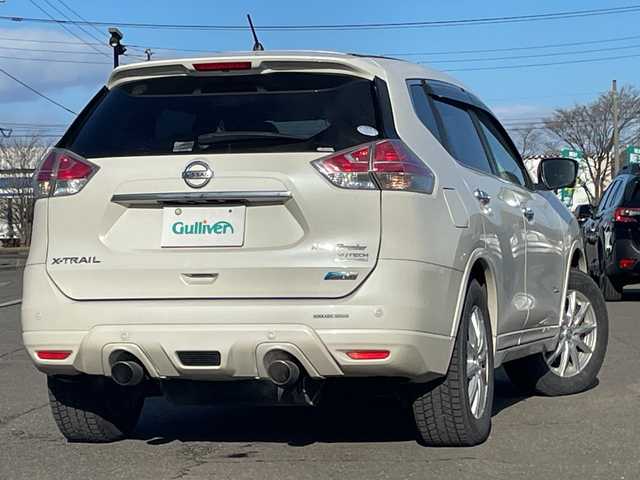 日産 エクストレイル モード・プレミア オーテック30th 道央・札幌 2016(平28)年 13.6万km ブリリアントホワイトパール ４WD/純正メーカーナビ/CD/DVD/BT/フルセグ/エマージェンシーブレーキ/横滑り防止装置/クルーズコントロール/レーンキープアシスト/パーキングアシスト/ヒルディセントコントロール/クリアランスソナー/アラウンドビューモニター/ビルトインETC/ドライブレコーダー/ECOMODE/パワーバックドア/前席シートヒーター/レザーシート/革巻きステアリング/ステアリングリモコン/プッシュスタート/スマートキー/LEDヘッドライト/オートライト/フォグランプ/電動格納ミラー/ヒーテッドドアミラー/ウィンカーミラー/純正フロアマット/ドアバイザー/スペアキー/純正フロアマット/純正AW付夏タイヤ積込/225/60/R16/2022年/山6mm