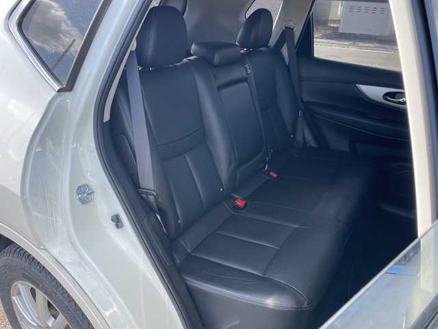 日産 エクストレイル モード・プレミア オーテック30th 道央・札幌 2016(平28)年 13.6万km ブリリアントホワイトパール ４WD/純正メーカーナビ/CD/DVD/BT/フルセグ/エマージェンシーブレーキ/横滑り防止装置/クルーズコントロール/レーンキープアシスト/パーキングアシスト/ヒルディセントコントロール/クリアランスソナー/アラウンドビューモニター/ビルトインETC/ドライブレコーダー/ECOMODE/パワーバックドア/前席シートヒーター/レザーシート/革巻きステアリング/ステアリングリモコン/プッシュスタート/スマートキー/LEDヘッドライト/オートライト/フォグランプ/電動格納ミラー/ヒーテッドドアミラー/ウィンカーミラー/純正フロアマット/ドアバイザー/スペアキー/純正フロアマット/純正AW付夏タイヤ積込/225/60/R16/2022年/山6mm