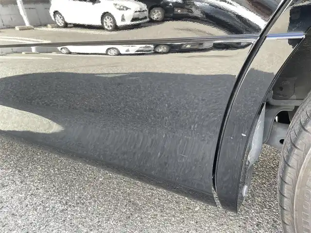 トヨタ ヴォクシー ZS 煌 大阪府 2010(平22)年 5.3万km ブラック ワンオーナー/禁煙車/純正ナビ【NHZN-W60G】/　フルセグTV/Bluetooth/CD/DVD/FM/AM/AUX/バックカメラ/10.2インチALPINE後席モニター【TMX-R2200】/デジタルインナーミラー型ドライブレコーダー【DMDR-28】/ドライブレコーダー【NX-DR200S】/ETC/パドルシフト/ステアリングスイッチ/革巻きステアリング/HIDヘッドライト/フォグランプ/ウィンカーミラー/スペアキー/記録簿：H25/26/27/29/R1/2年分あり