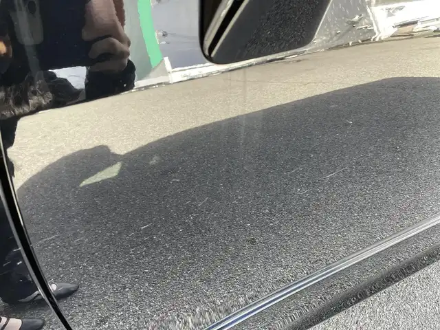 トヨタ ヴォクシー ZS 煌 大阪府 2010(平22)年 5.3万km ブラック ワンオーナー/禁煙車/純正ナビ【NHZN-W60G】/　フルセグTV/Bluetooth/CD/DVD/FM/AM/AUX/バックカメラ/10.2インチALPINE後席モニター【TMX-R2200】/デジタルインナーミラー型ドライブレコーダー【DMDR-28】/ドライブレコーダー【NX-DR200S】/ETC/パドルシフト/ステアリングスイッチ/革巻きステアリング/HIDヘッドライト/フォグランプ/ウィンカーミラー/スペアキー/記録簿：H25/26/27/29/R1/2年分あり