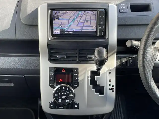 トヨタ ヴォクシー ZS 煌 大阪府 2010(平22)年 5.3万km ブラック ワンオーナー/禁煙車/純正ナビ【NHZN-W60G】/　フルセグTV/Bluetooth/CD/DVD/FM/AM/AUX/バックカメラ/10.2インチALPINE後席モニター【TMX-R2200】/デジタルインナーミラー型ドライブレコーダー【DMDR-28】/ドライブレコーダー【NX-DR200S】/ETC/パドルシフト/ステアリングスイッチ/革巻きステアリング/HIDヘッドライト/フォグランプ/ウィンカーミラー/スペアキー/記録簿：H25/26/27/29/R1/2年分あり