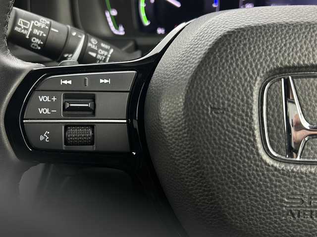 ホンダ ステップワゴン スパーダ eHEV 愛知県 2022(令4)年 3.1万km プラチナホワイトパール Honda SENSING/・衝突軽減ブレーキ/・アダプティブクルーズコントロール/・車線維持支援システム/・ブラインドスポットインフォメーション/・パーキングセンサーシステム/・オートハイビーム/純正11.4インチナビ/・CD.DVD.USB.BT/フルセグTV/バックカメラ/両側パワースライドドア/パワーバックドア/ハーフレザーシート/前席シートヒーター/シーケンシャルランプ/LEDヘッドライト/LEDフォグランプ/パドルシフト/ビルトインETC/純正ドラレコ（F）/横滑り防止/プッシュスタート/スマートキー/純正16インチAW/純正フロアマット/ロールサンシェード/シートバックテーブル/シート背面USB