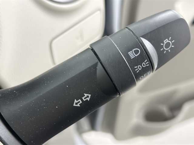 日産 デイズ J 愛知県 2017(平29)年 3.8万km クールシルバー 禁煙車/純正7インチSDナビ/（Bluetooth/フルセグTV/AM/FM/CD/SD)/純正フロアマット/電動格納ミラー/ベンチシート/アンチロックブレーキシステム/エアコン/パワーウィンド/パワーステアリング/リモコンキー