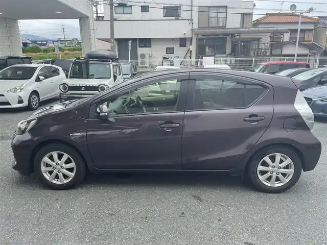 トヨタ アクア G 愛知県 2014(平26)年 7.8万km ディープアメジストマイカメタリック (株)IDOMが運営する【じしゃロン豊川店】の自社ローン専用車両になります。こちらは現金またはオートローンご利用時の価格です。自社ローンご希望の方は別途その旨お申付け下さい/ 純正メモリナビ/　◯ CD再生機能/　◯ DVD再生機能/　◯ BT対応/　◯ フルセグTV/ バックカメラ/ ETC/ プッシュスタート/ 革巻ステアリング/ ステアリングスイッチ/ ウインカーミラー/ ドアバイザー/ 純正フロアマット