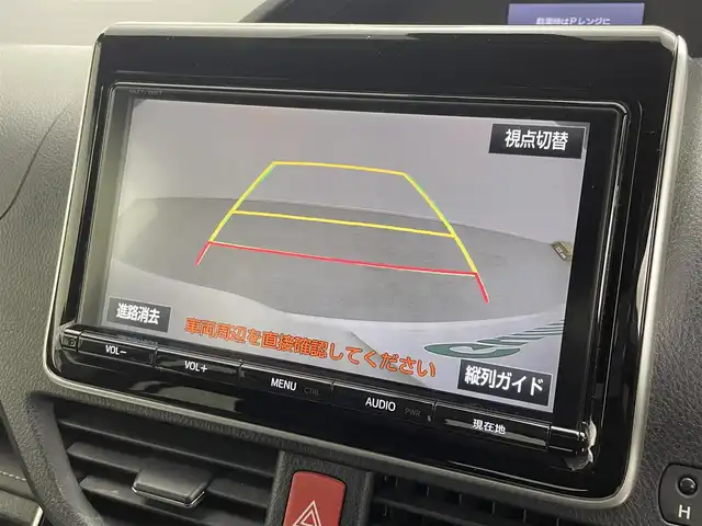 トヨタ エスクァイア Gi ブラックテーラード 千葉県 2016(平28)年 3.1万km ホワイトパールクリスタルシャイン 禁煙車/トヨタセーフティセンス/・レーンディパーチャーアラート/・先行車発進システム/・クルーズコントロール/・クリアランスソナー/両側電動ドア/純正9インチメモリナビ/・型番：NSZT-Y66T/・CD/DVD/Bluetooth/フルセグTV/・バックカメラ/・ビルトインETC/革巻きステアリング/・ステアリングスイッチ/MT付きAT/左右独立エアコン/合皮シート/・DNシートヒーター/純正フロアマット/純正ドアバイザー/純正15インチAW/オートライト/・LEDヘッドライト/・LEDフォグランプ/電動格納ウインカーミラー/アイドリングストップ/プッシュスタート/・スマートキー/・スペアキー
