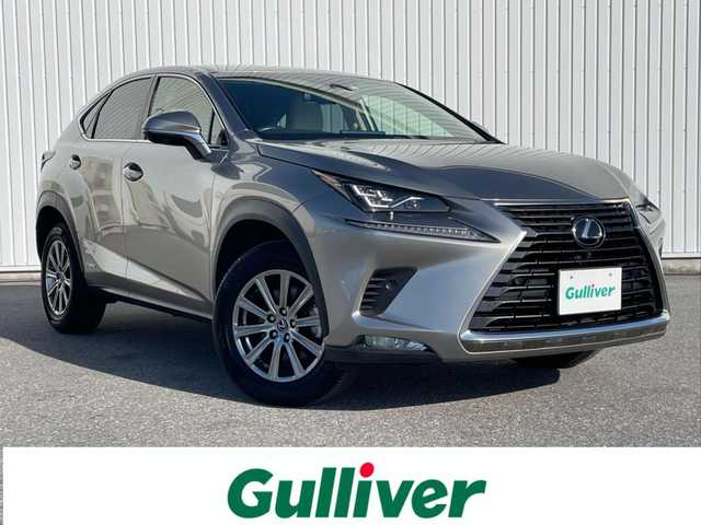 レクサス ＮＸ 300h Iパッケージ 滋賀県 2018(平30)年 3.2万km ソニックチタニウム 純正ナビ/・Bluetooth/・フルセグ/・CD/DVD/パノラミックビューモニター/革巻きステアリング/ステアリングリモコン/パドルシフト/ステアリングヒーター/ETC/レーダークルーズコントロール/ホワイトレザーシート/前席シートヒーター/前席パワーシート/パワーバックドア/オートブレーキホールド/オートリトラミラー/ドアミラーヒーター/オートハイビーム/三眼LEDヘッドライト/フォグライト/レクサスセーフティ/・レーンディパーチャーアラート/・プリクラッシュセーフティ/・クリアランスソナー/スペアキー/スマトキー