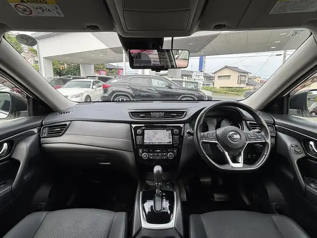 日産 エクストレイル ハイブリッド 20Xi 熊本県 2018(平30)年 3.9万km ブリリアントホワイトパール ワンオーナー/ルーフレール/純正SDナビ/【フルセグTV/CD/DVD】/バックカメラ/アラウンドビューモニター/デジタルインナーミラー/プロパイロットシステム/衝突被害軽減システム/レーダークルーズコントロール/ダウンヒルアシストコントロール/車両接近通報装置/コーナーセンサー/合皮シート/ISOFIX/電動リアゲート/純正17インチアルミホイール/オートLEDライト/オートマチックハイビーム/ビルトインETC/横滑り防止装置/盗難防止装置/純正フロアマット/プッシュスタート/スマートキー/スペアキー/取扱説明書/保証書