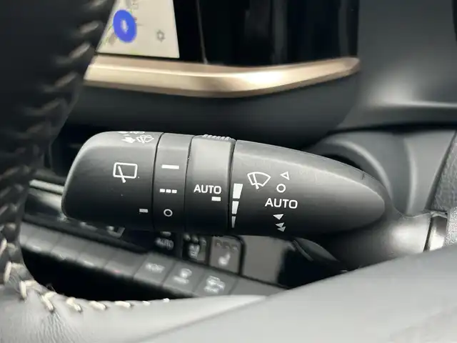 トヨタ クラウン スポーツ Z 東京都 2024(令6)年 2.4万km パールⅡ モデリスタエアロ/パノラマルーフ/パノラミックビューモニター/純正12.3インチディスプレイオーディオ/トヨタチームメイト/アドバンスドパーク/パーキングサポートブレーキ/トヨタセーフティセンス/デジタルインナーミラー/レーダークルーズコントロール/ブラインドスポットモニター/オートマチックハイビーム/ビルトインETC2.0/AC100V/レザーシート/シートヒーター/ベンチレーションシート/ハンドルヒーター